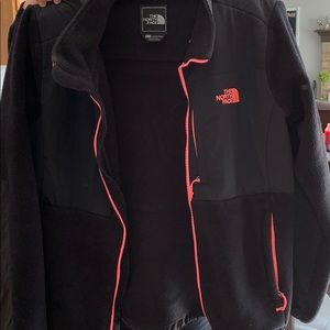 The North Face Denali women’s coat! Warm!